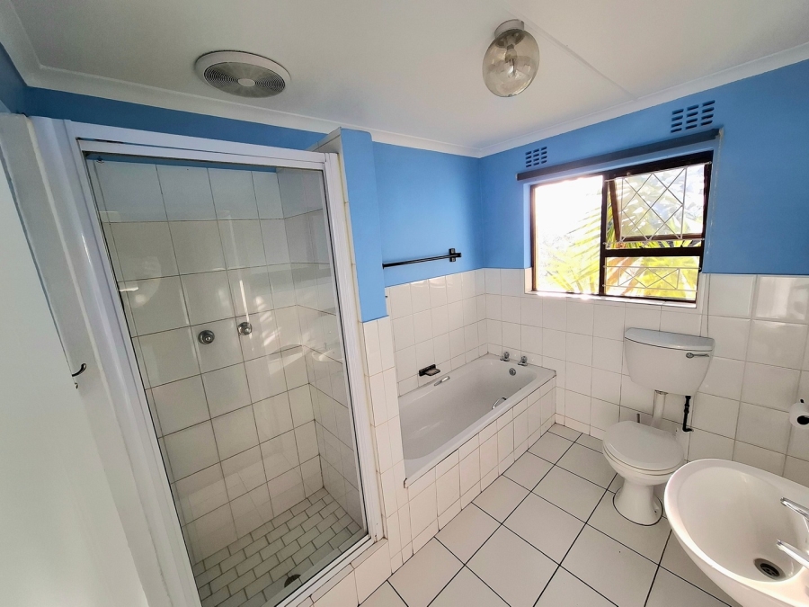 3 Bedroom Property for Sale in Nahoon Valley Park Eastern Cape